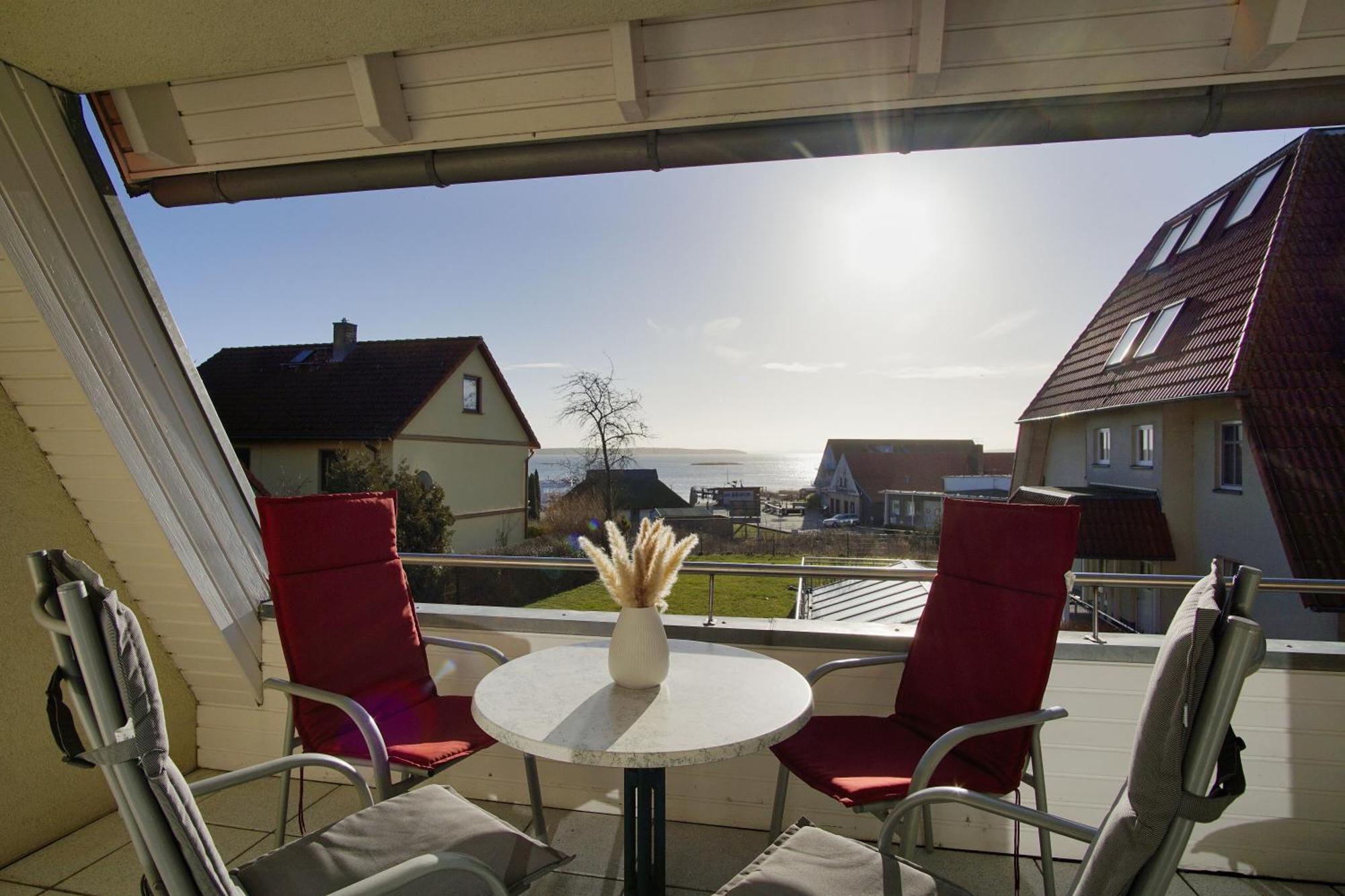 Hafenhaeuser Breege Fewo 05 - Balkon Exterior foto